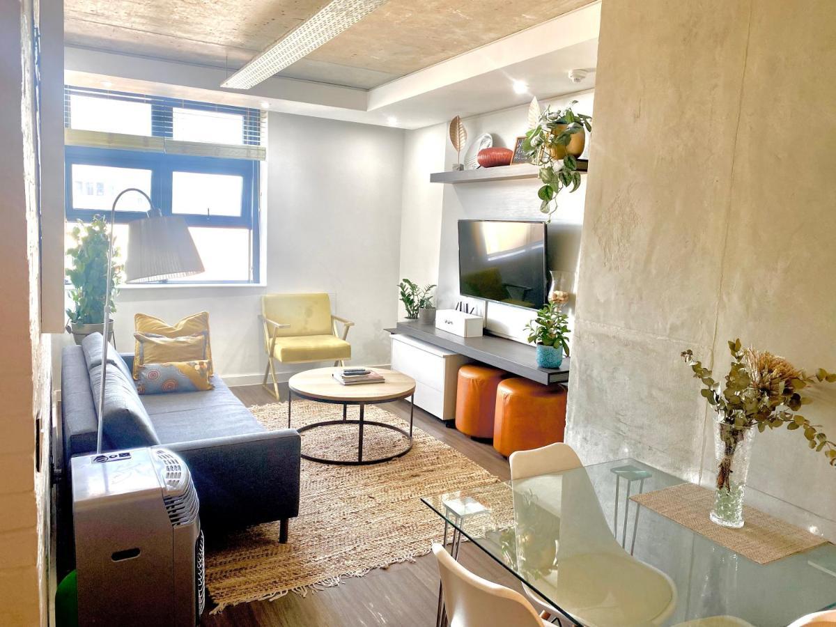 Six One Five At Matrix Apartment Cape Town Luaran gambar